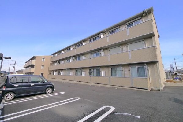 カルチェ Bの物件外観写真